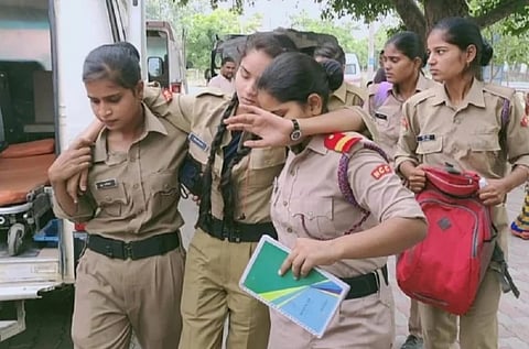 22 NCC Cadets Headed For A Certificate Exam Injured In Mainpuri Road Mishap