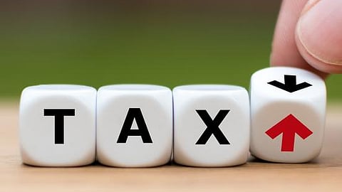 Salary Of Three Poor Tax Collecting Officials Of Lucknow Municipal Corporation Stopped