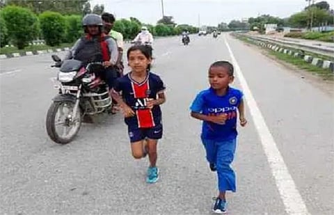 An 8-year-old Girl, Her 5-Year-old Cousin On A Marathon Run From Prayagraj To India Gate In New Delhi