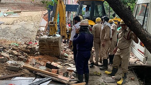 Three-storey Building Collapses In Delhi, Some People Feared Trapped Under The Debris, Rescue Operations Underway