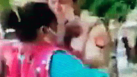 Video Clip Shows UP Police Officer Assaulting Woman Complainant, Holding Her By The Throat