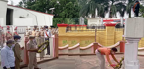 काकोरी ट्रेन एक्शन की वर्षगांठ पर मैनपुरी में बैंड-बाजे की मधुर धुन के साथ शहीदों को दी गयी सलामी