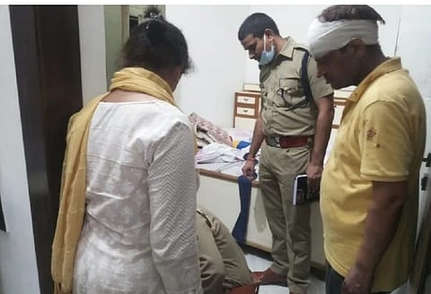Robbers Strike Again In Agra: Doctor Couple Tied, House Looted
