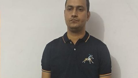 Man Who Duped City Jeweller Worth Crores Posing As An IPS Officer Arrested