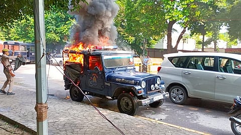 Police Vehicle Torched In High-Security Vikramaditya Marg In Lucknow