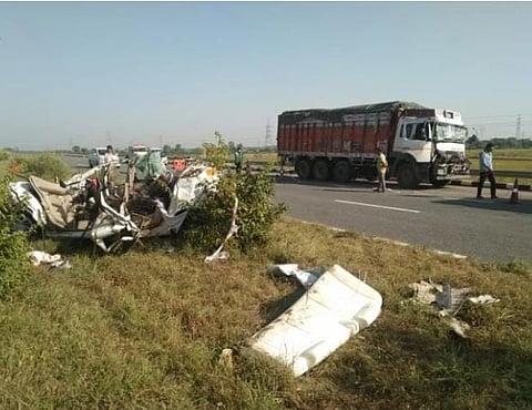Eight Of A Family From Firozabad Returning From Pilgrimage Killed In Road Accident