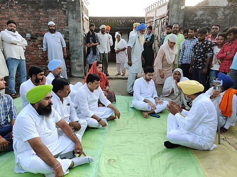 AAP Delegation Meets Deceased Farmers Family, Kejriwal Speaks On Phone To Assure All Help