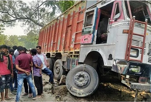 Truck Rams Into Roadside Tea Vend In UP’s Ghazipur, Six Killed