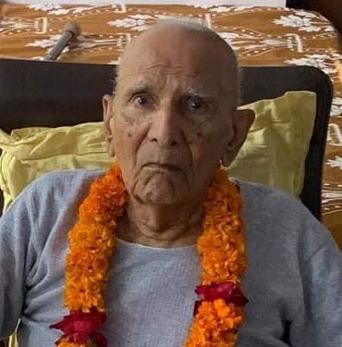 Eldest Son of Neeb Karoli Baba Passes Away In Bhopal