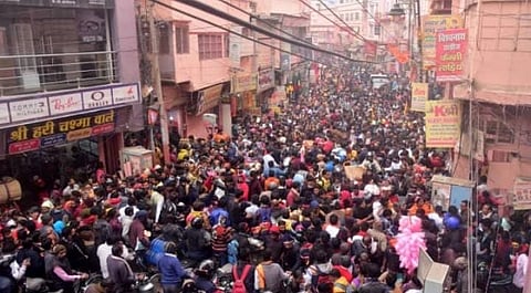 Administration At The Brink As Heavy Crowds Throng Renovated Kashi Vishwanath Temple
