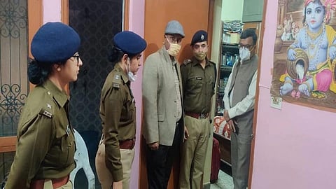 Retired Chief Manager Of State Bank Of India Hacked To Death In Lucknow Home