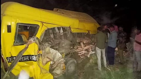 Four Killed, 15 Injured In Fatehpur Road Mishap