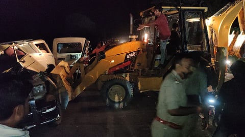 Five Killed As Bolero Collides Head-On With Tractor Trolley In Balrampur