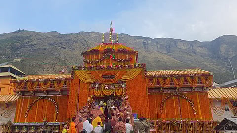 Portals Of Badrinath Open On Sunday Morning, Chaar Dhaam Yatra Commences