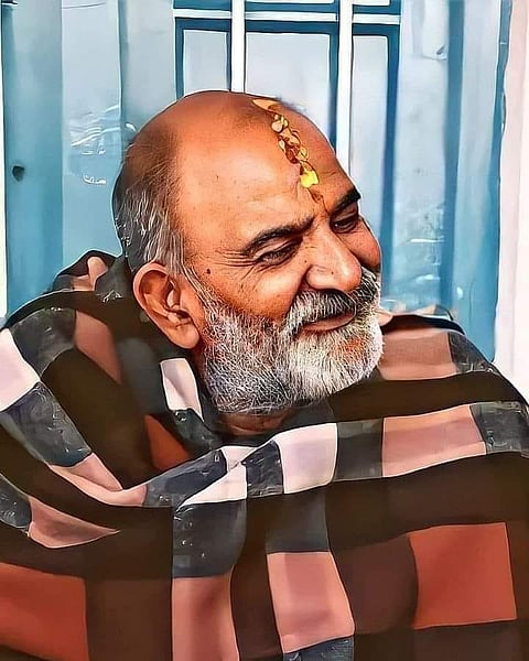 नीब करौरी बाबा की अनंत कथाएँ: भक्त की जीभ का कैन्सर पल में छू मंतर!