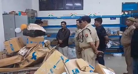 Armed Robbers Loot Flipkart Office In Fatehpur, Decamp With Over Rs 18 Lakh