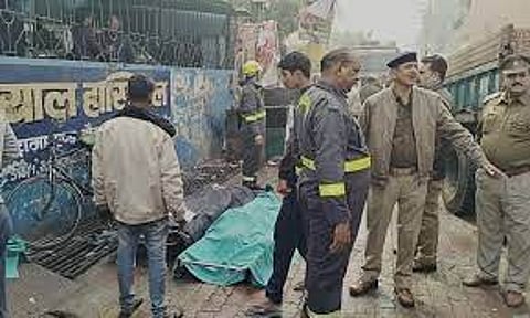 Two Killed As Oxygen Cylinder Explodes While off Loading At Chandauli Hospital