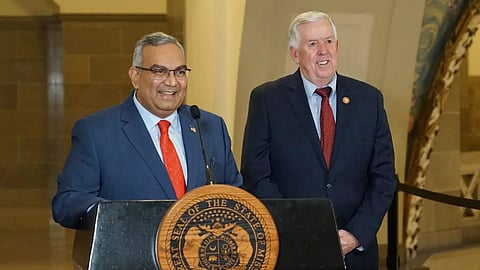 With Top Keys Posts, Two Indo-Americans Script History