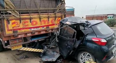 Three Killed, Four Critically Injured In A Road Mishap In Chandauli