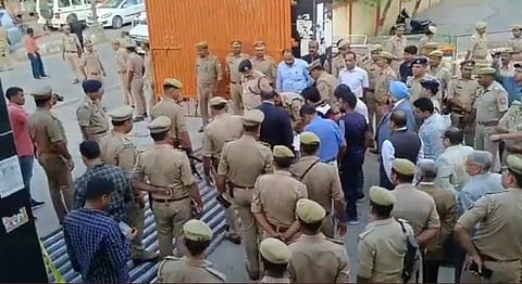 Judicial Commission Probing The Atique-Ashraf Murder Visits The Crime Scene For The Second Time