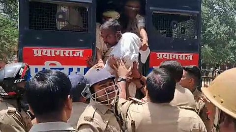 In Presence Of Police, Allahabad University Officials Evict Illegally Staying Students From The Holland Hostel