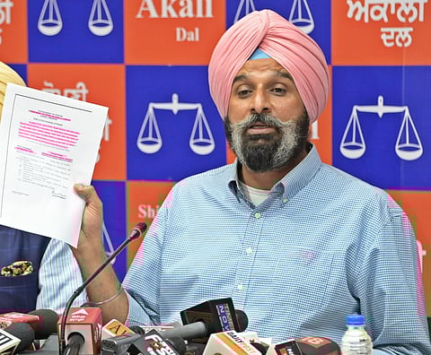 SAD Leader Appeals To Punjab Governor To Direct Chandigarh Police To Register Sase Against Minister Kataruchak