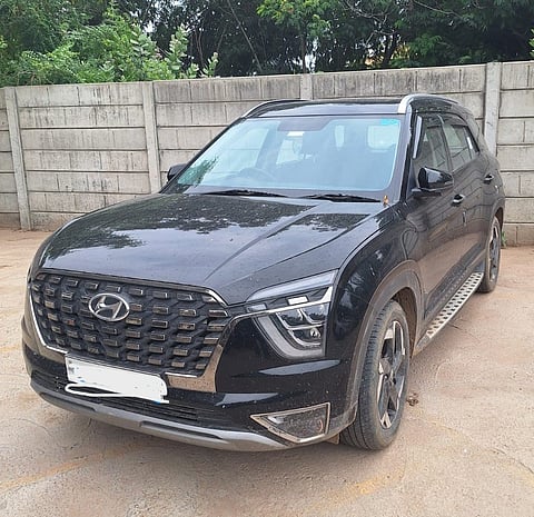 ED Seizes Crores, Gold And Luxury Vehicles in Search Operations At Ahmedabad