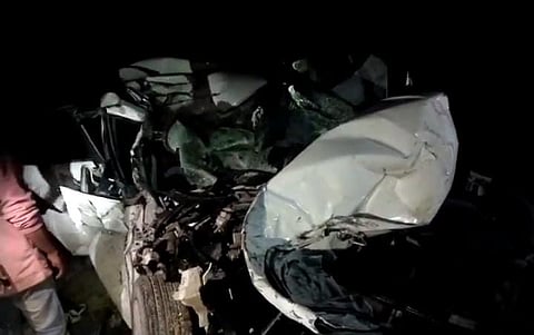 Father-Daughter Killed In Pratapgarh As Roadways Bus Rams Into Car, Six Others Injured