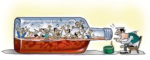 उत्तर प्रदेश में शराबबंदी के पक्ष में नहीं योगी सरकार, शराबबंदी से अवैध शराब की तस्करी बढ़ेगी : आबकारी मंत्री