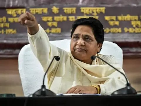 मायावती ने पार्टी पदाधिकारियों के सुझाव को ठुकराया, बसपा अकेले ही चुनाव लड़ेगी!
