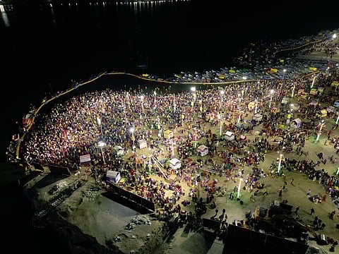 Lakhs Throng Prayagraj On Mauni Amavasya To Take Holy Dip, Two Crore Devotees Expected By Day End