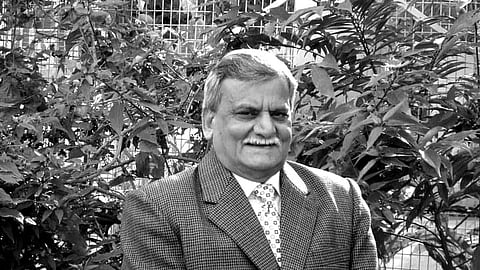 Veteran Hindi Journalist Gyanendra Sharma Passes Away