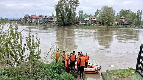 Four Dead, Ten Go Missing As Boat Capsizes In Srinagar’s Jhelum River