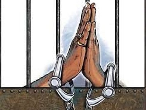 इंडिया गठबंधन के छह निर्वाचित सांसदों की सदस्यता पर मंडरा रहा खतरा, सभी गंभीर आपराधिक मुकदमों का कर रहे हैं सामना