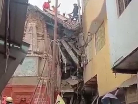 One Dead, Six Injured As Two Dilapidated Houses Collapse Near Kashi Vishwanath Temple In Varanasi