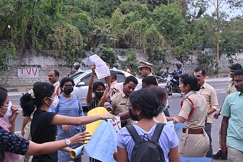 Students protesting in EFLU detained by cops