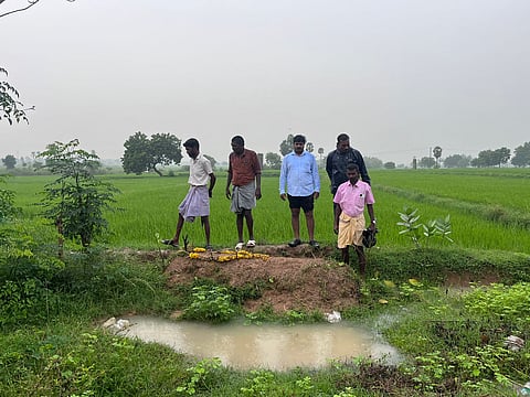 In Cuddalore village, Dalits have no road to the burial ground