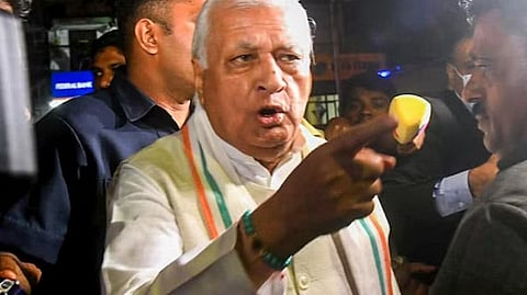 Kerala Governor’s car blocked by SFI cadres: Row becomes bigger