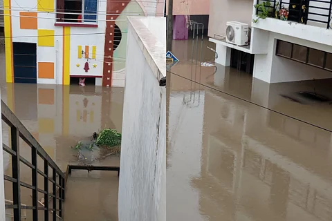 Roads and houses in Tirunelveli city inundated due to heavy rainfall.
