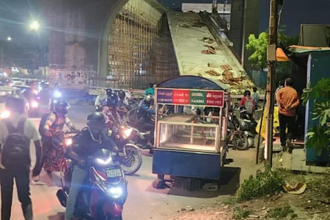 40 metre concrete beam collapses in Chennai's MRTS construction site.