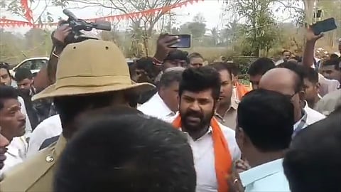 Screengrab from the video showing Pratap Simha arguing with a villager