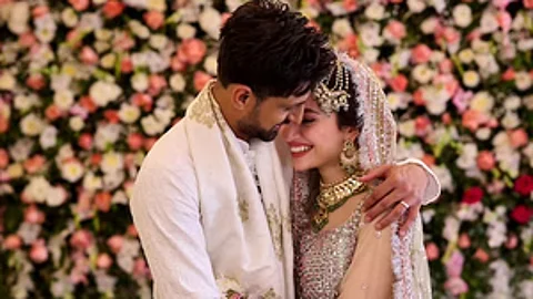 Shoaib Malik marries Pakistani actor Sana Javed