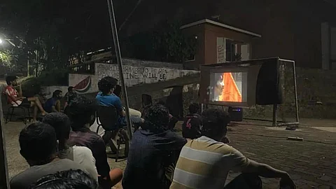 Kerala film institute students screen Ram Ke Naam despite RSS protest