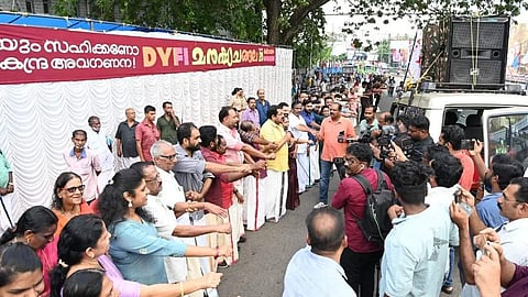Human chain organised by DYFI in Kerala.