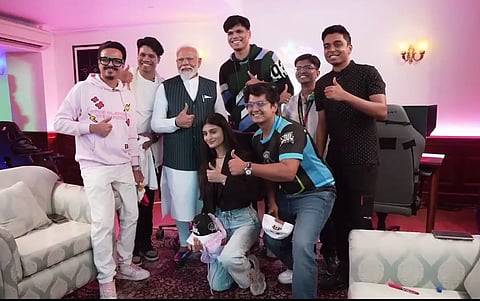 Prime Minister Modi with gamers