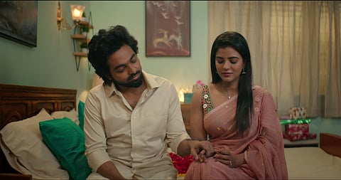 GV Prakash and Aishwarya Rajesh in DeAR