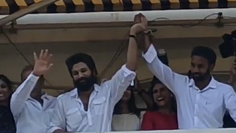 Tollywood actor Allu Arjun at YSRCP MLA Shilpa Ravi