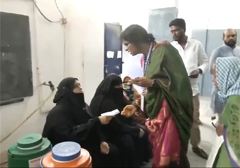 BJP's Hyderabad MP candidate, Madhavi intimidates Muslim women voters to remove veil at polling booth