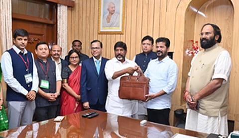 "Telangana govt presents Rs 2.91 lakh crore budget with focus on six guarantees"