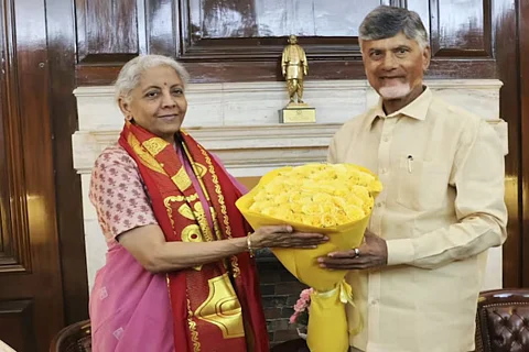 Finance Minister Nirmala Sitharaman with AP CM Chandrababu Naidu.